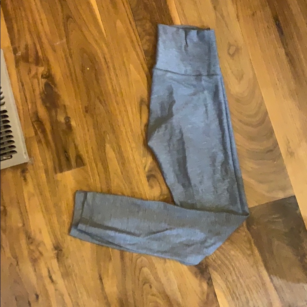 Lululemon high times  size 2 grey leggings 25”